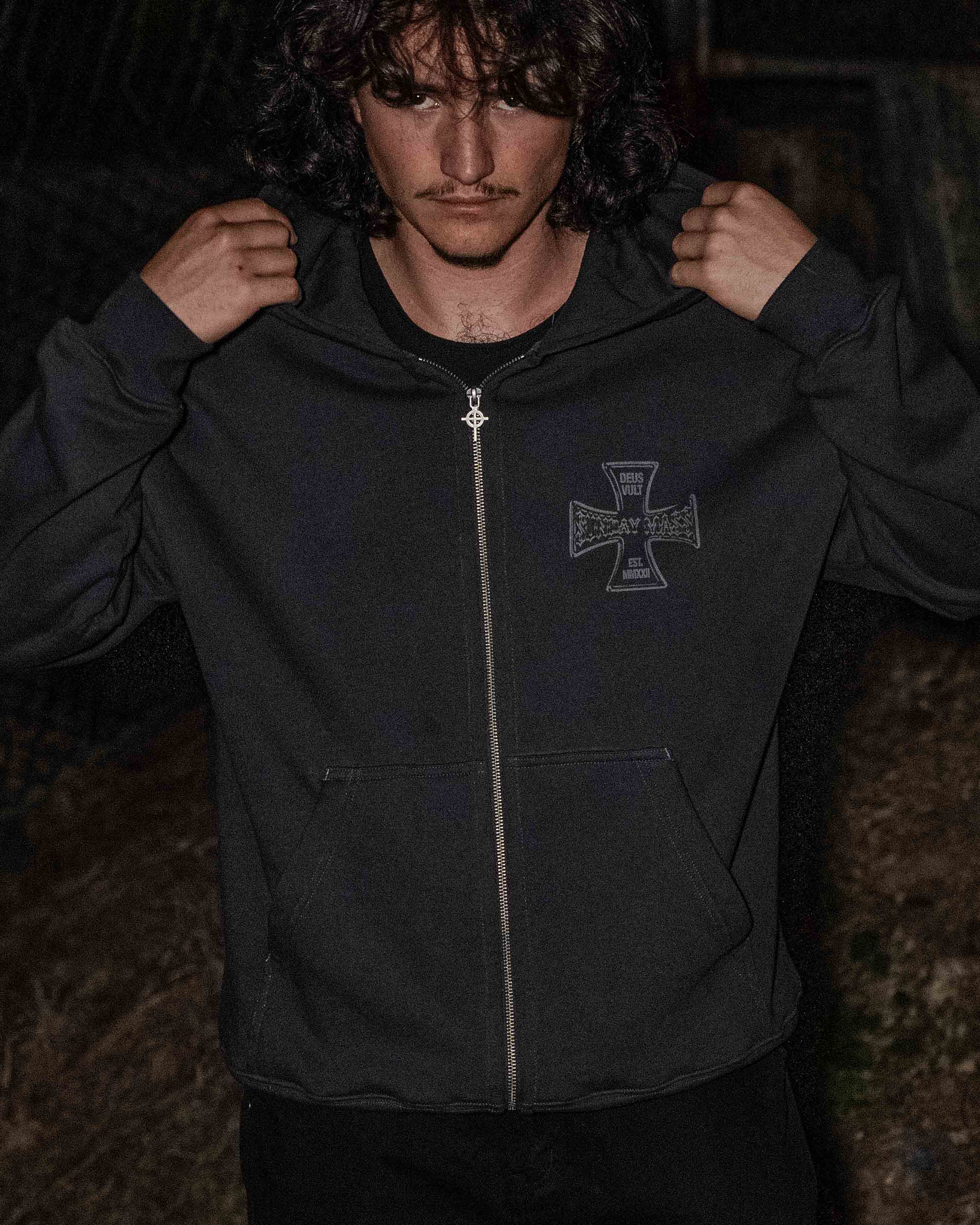 DEUS VULT ZIP-UP HOODIE - Image 3