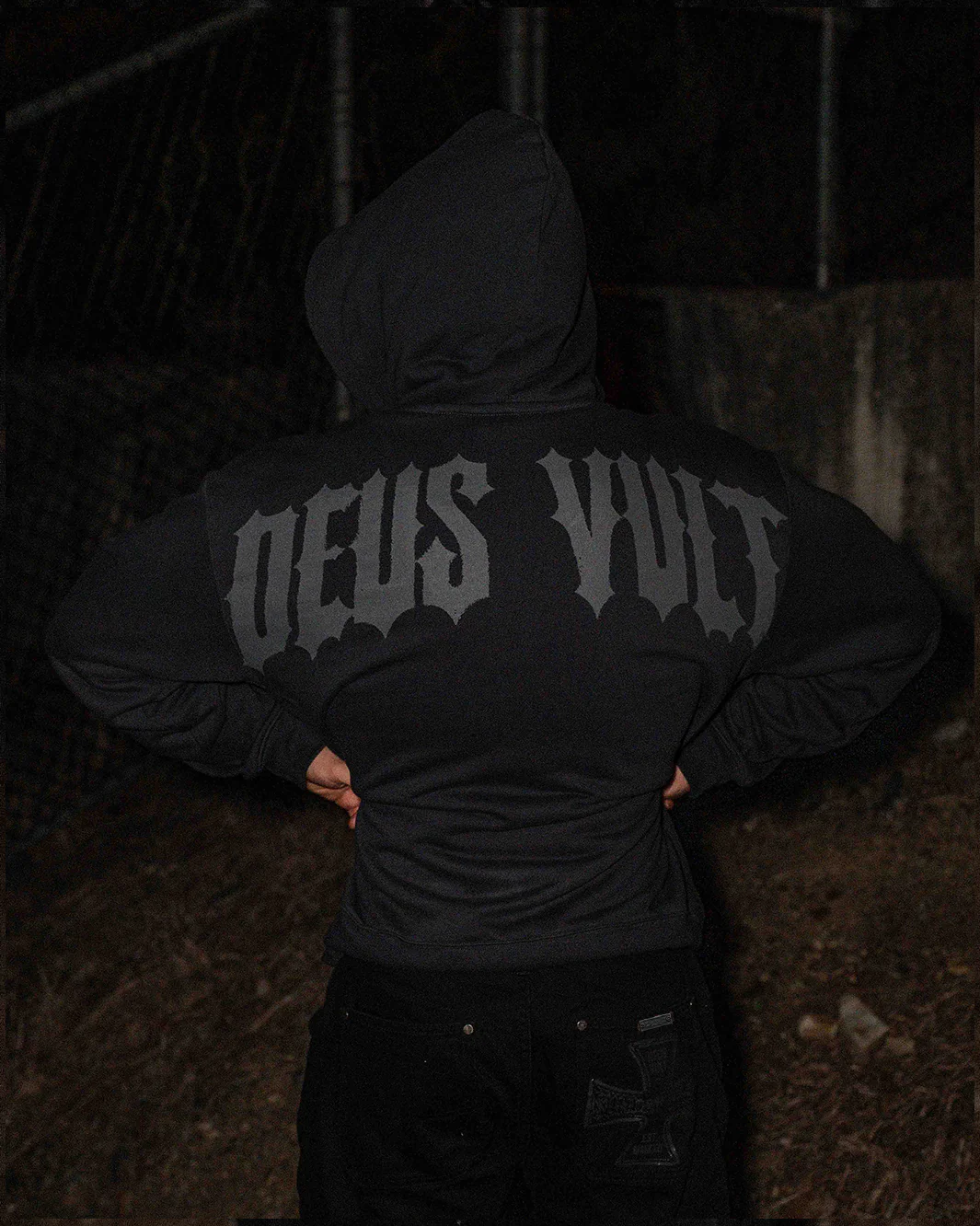 DEUS VULT ZIP-UP HOODIE - Image 4