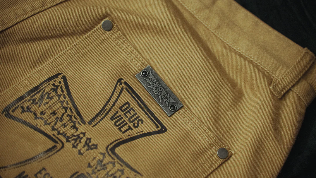 INSIGNIA CARGO JEANS - SAND - Image 5